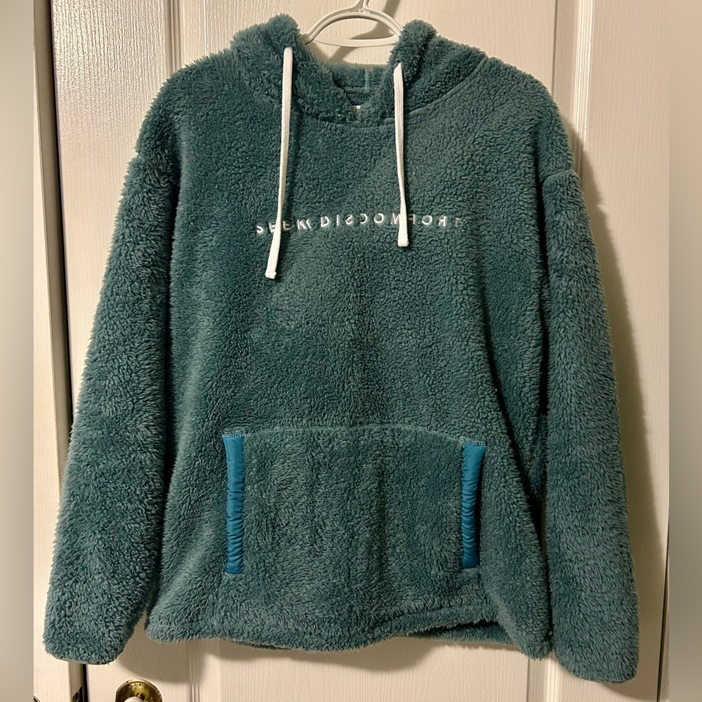 Seek Discomfort Yes Theory Sherpa hoodie size medium